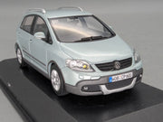 Modellautos 1:43 Minichamps Volkswagen VW Cross Golf Iceblue Metallic Dealer OVP