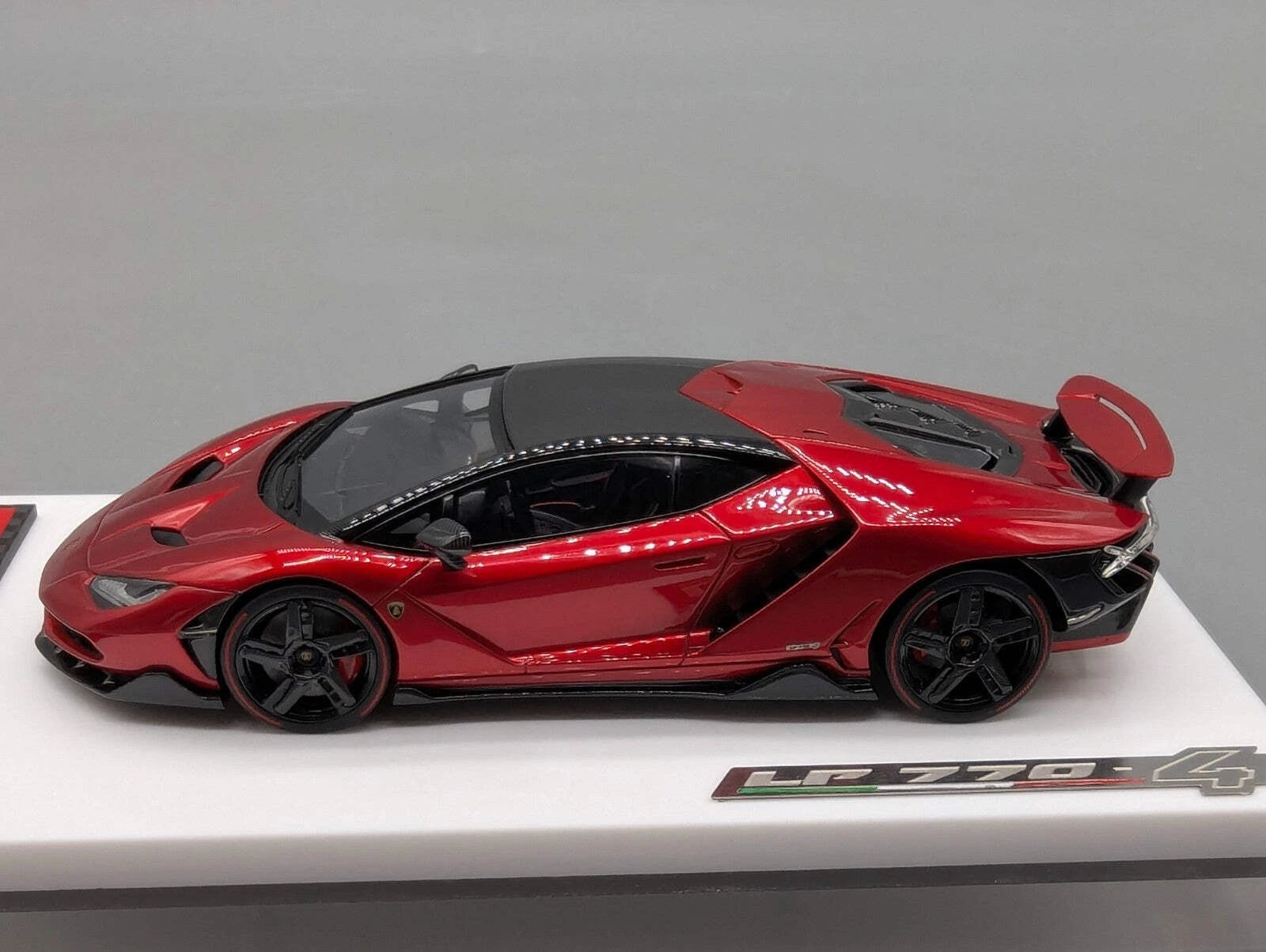 Eidolon Make Up 1:43 Lamborghini Centenario LP770-4 2016 08/60 Rear Wing Up OVP,