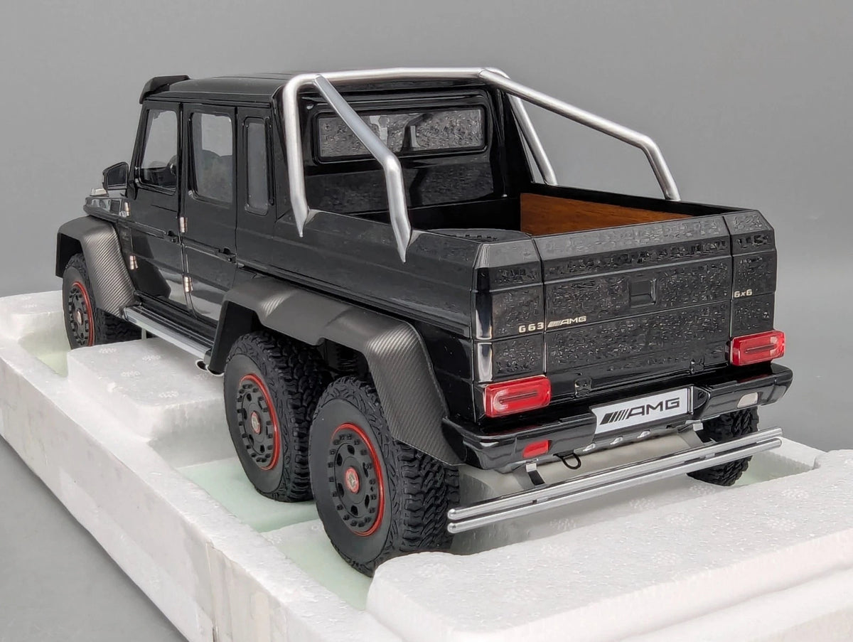 Modellautos 1:18 AUTOart Signature Mercedes Benz G63 AMG 6x6 Gloss Black mit OVP