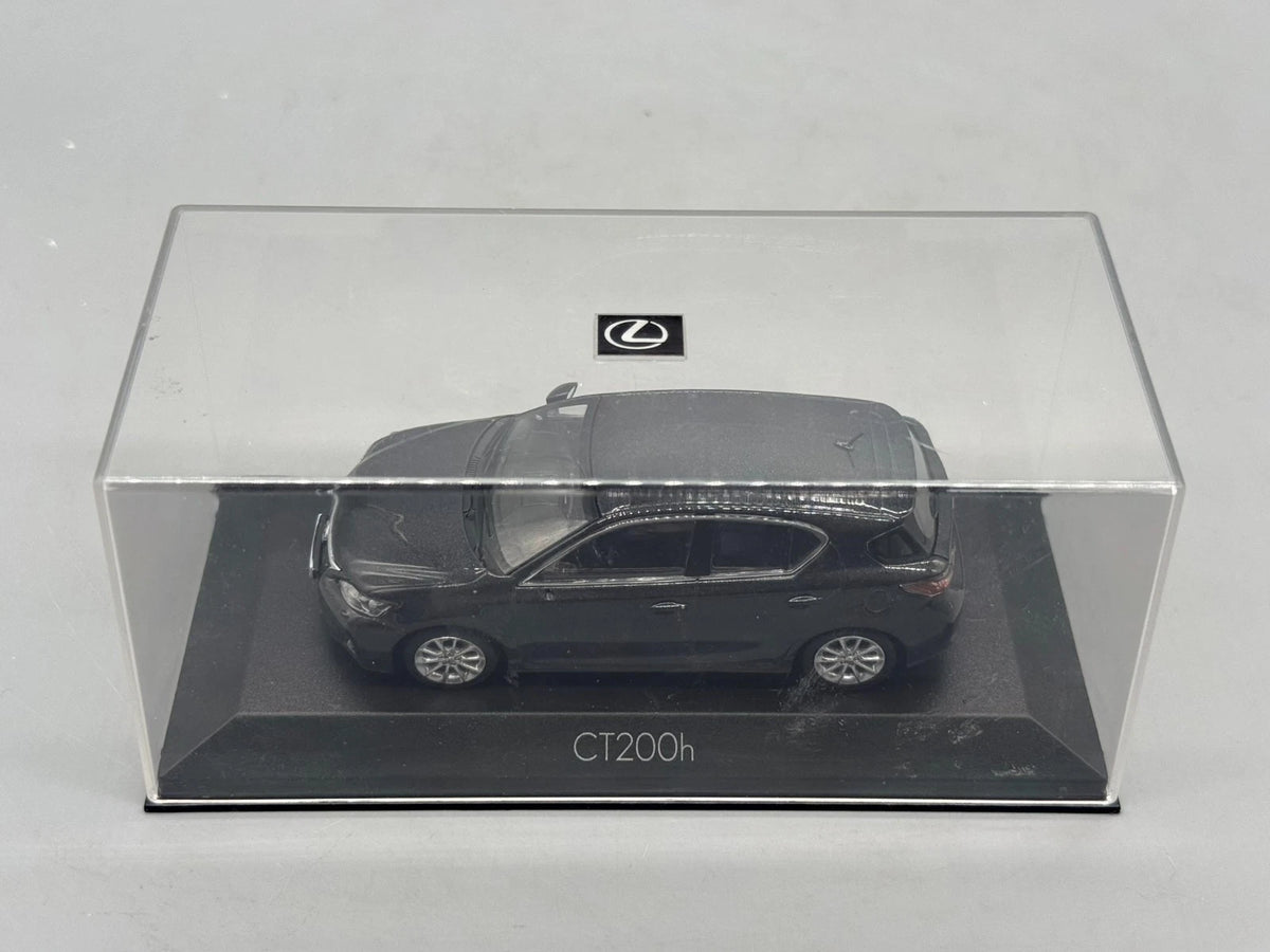 Modellautos 1:43 Minichamps Lexus CT200h mit OVP