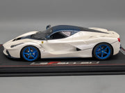 Modellautos 1:18 BBR Ferrari LaFerrari Italian White Ltd 12/20 mit Vitrine OVP