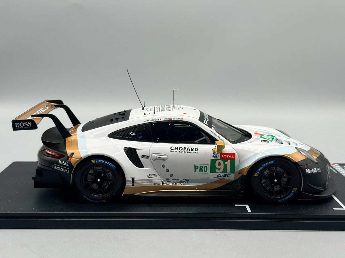Modellautos 1:18 Ixo Porsche 911 RSR Le Mans 24h 2019 #91 mit OVP