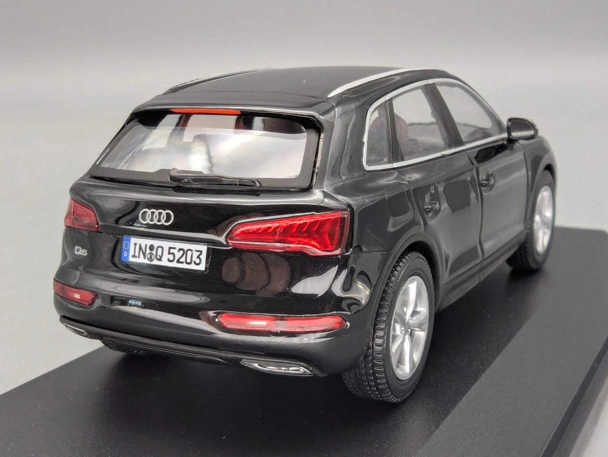 Modellautos 1:43 iScale Audi Q5 Mythosschwarz Schwarz Myth Black mit Dealer OVP