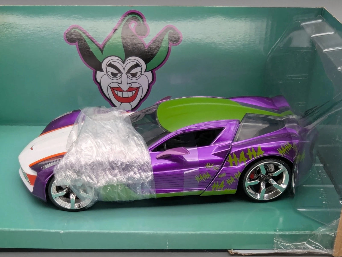 Modellautos 1:24 Jada 2009 Chevrolet Chevy Corvette Stingray "Joker's Car" OVP