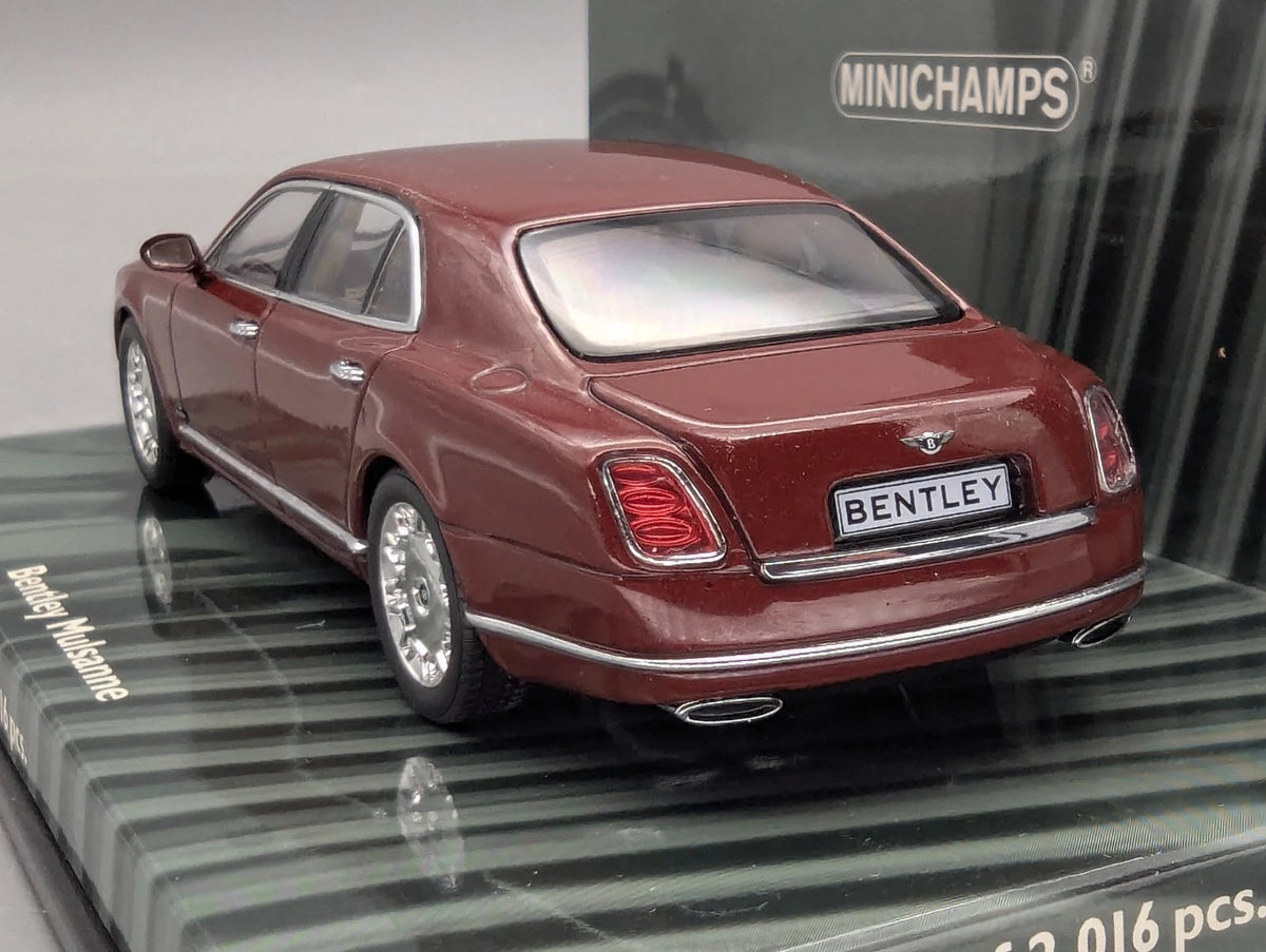 Modellautos 1:43 Minichamps Bentley Mulsanne 2010 Rot Red Metallic mit OVP