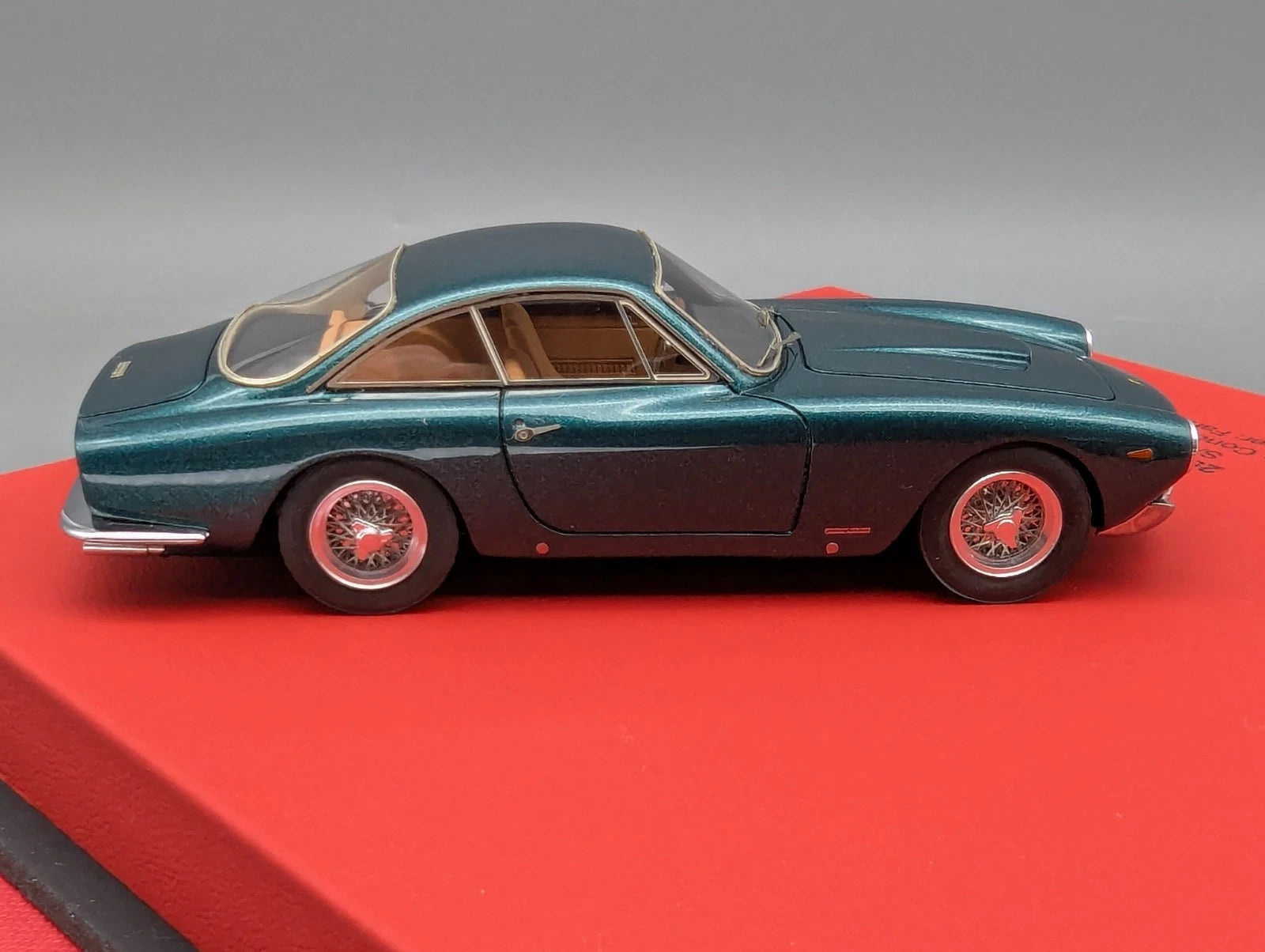 Modellautos 1:43 BBR  Ferrari 250 GT Lusso Set 2-tlg. 1/5 OVP