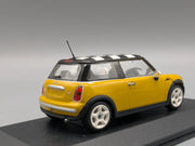 Modellautos 1:43 Minichamps Mini One 2001 Mellow Yellow Haube zum Öffnen mit OVP