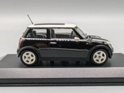Modellautos 1:43 Minichamps Mini Cooper 2001 Black mit Haube zum Öffnen mit OVP