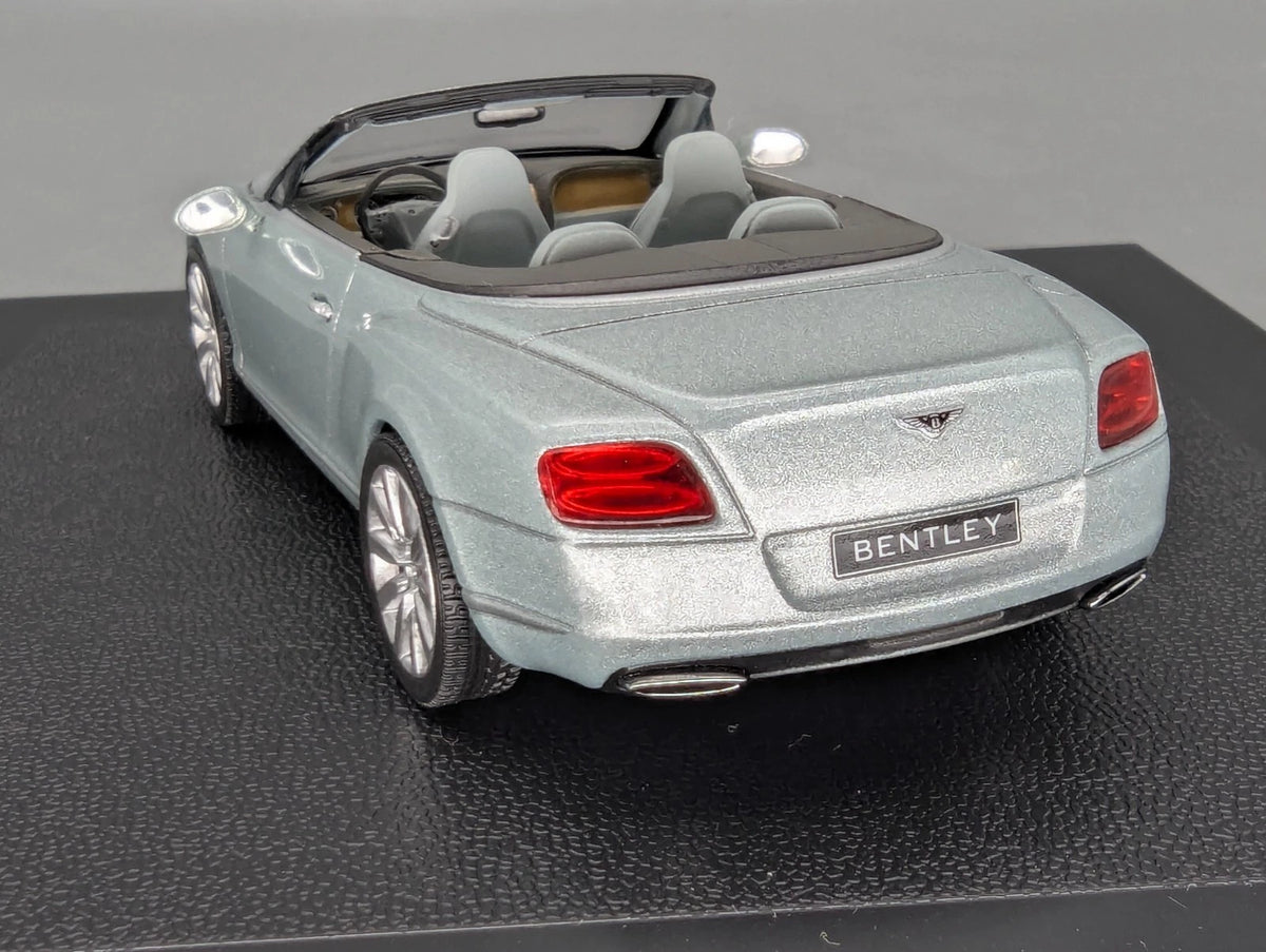 Modellautos 1:43 Minichamps Bentley Continental GTC Breeze Silber Met. mit OVP
