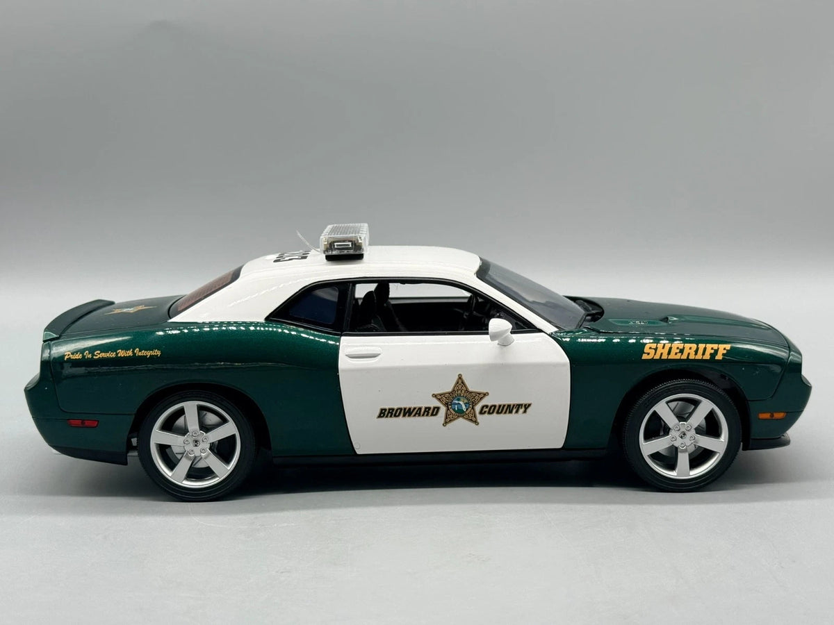 Modellautos 1:18 ACME Dodge Challenger 2009 Broward County limitiert mit OPV