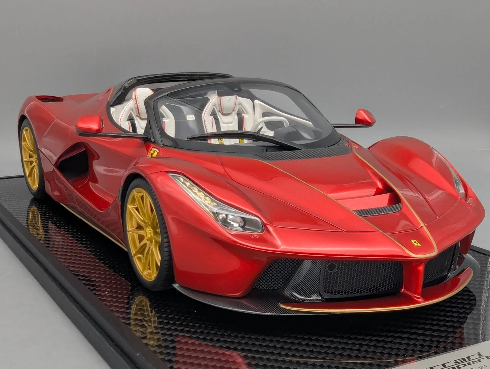 Modellautos 1:12 BBR Ferrari LaFerrari Aperta Rot UNIKAT Ltd. 01/01 Vitrine OVP
