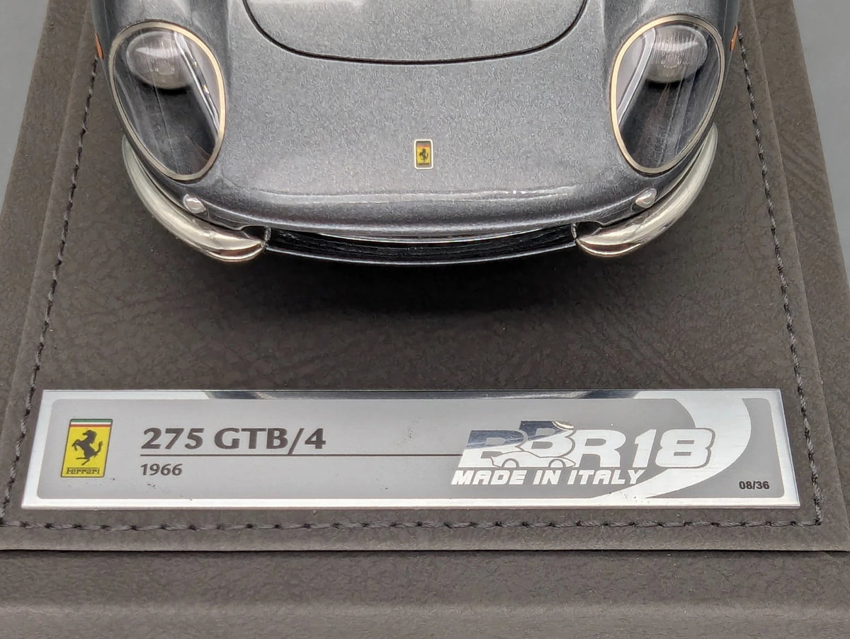 Modellautos 1:18 BBR Ferrari 275 GTB/4 1966 Grigio Met 08/36 mit Vitrine und OVP