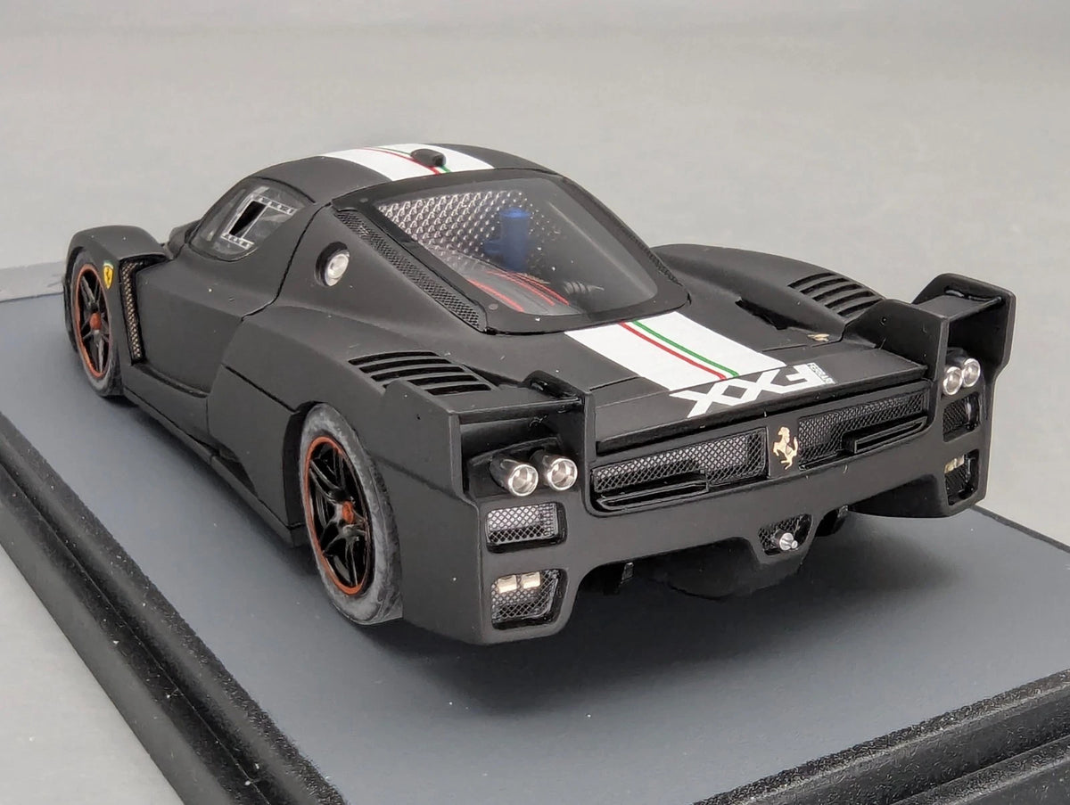 Modellautos 1:43 BBR Ferrari FXX  2006 Black Matt Ltd 17/20 mit Vitrine und OVP