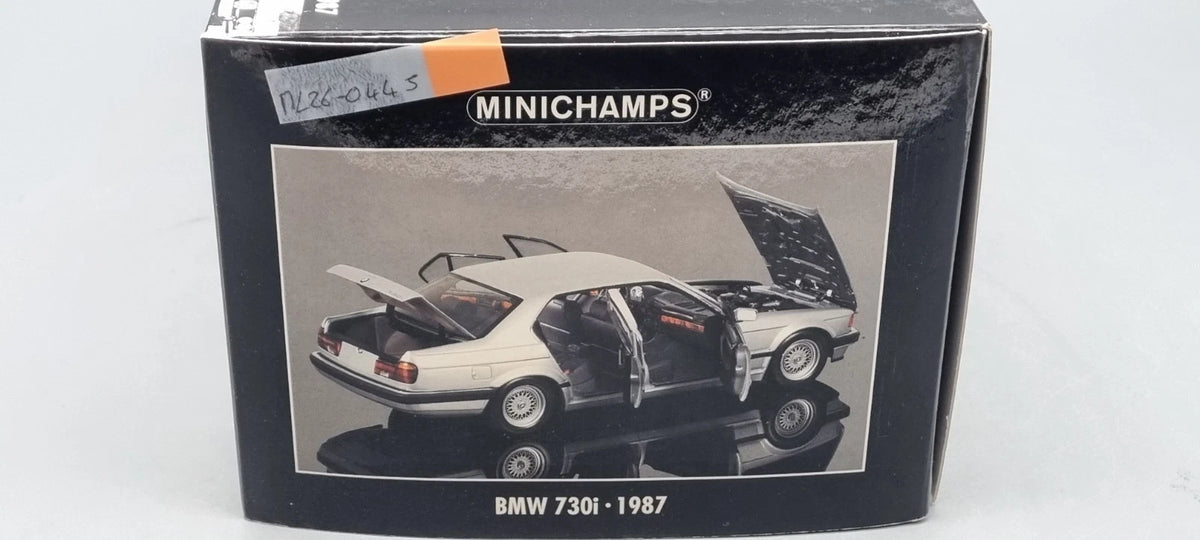 Modellautos 1:18 Minichamps 100 023000 BMW 730i 1987 silver OVP