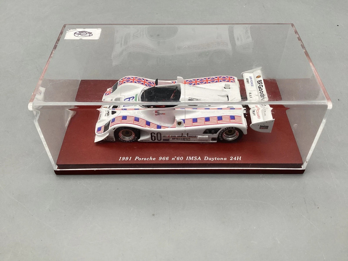 Modellautos 1:43 TrueScale TSM Porsche 966 IMSA Daytona 1991 mit Vitrine
