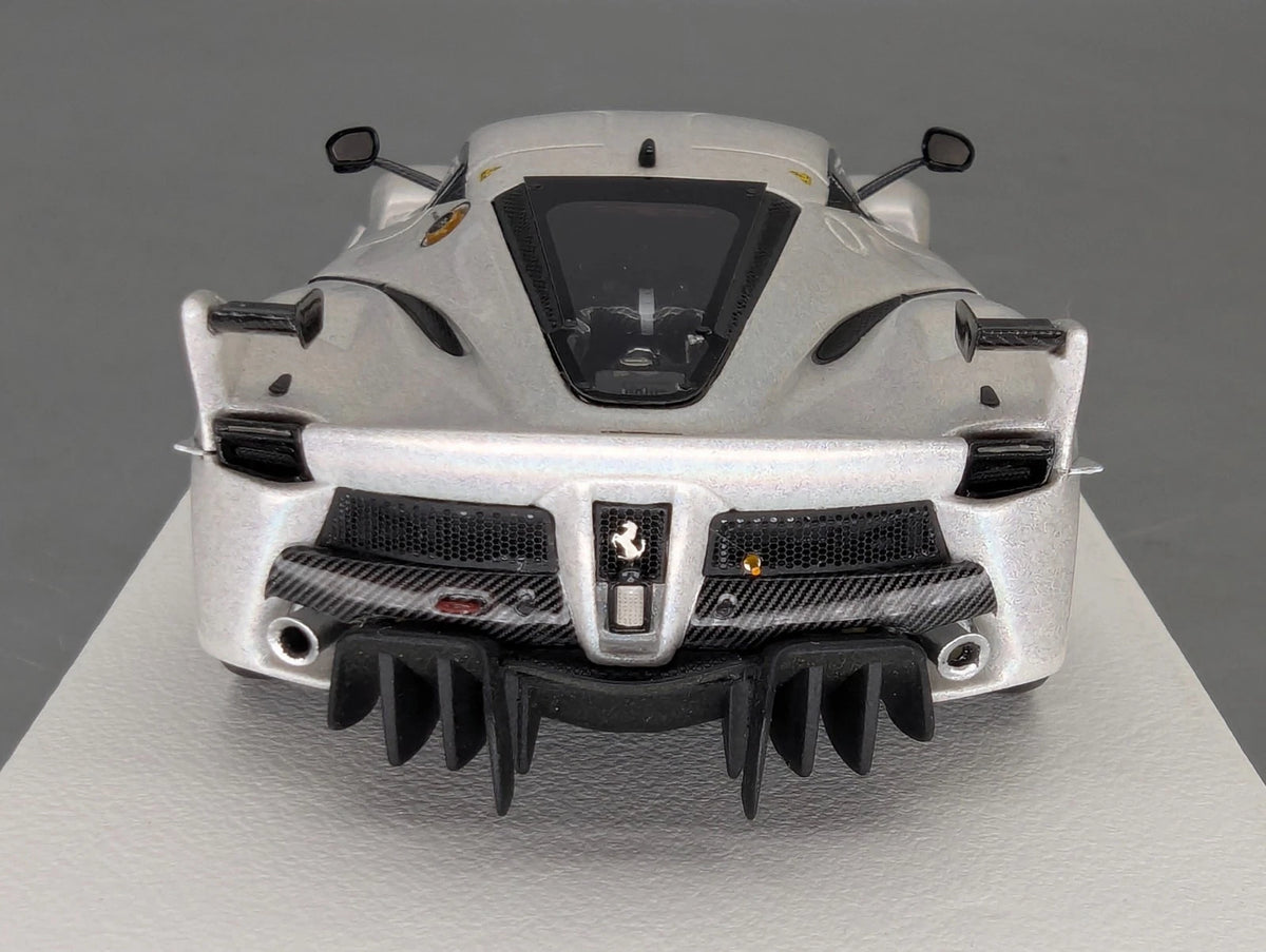 Modellautos 1:43 BBR Ferrari FXX-K Ltd 22/24 auf Lederplatte mit Vitrine und OVP