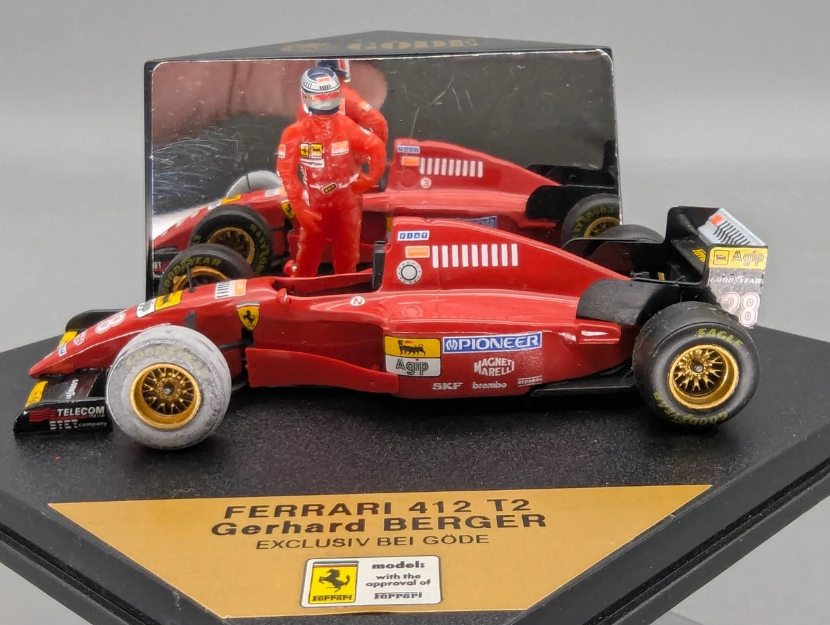 Modellautos 1:43 Onyx Göde Ferrari 412 T2 #28 Gerhard Berger mit Vitrine