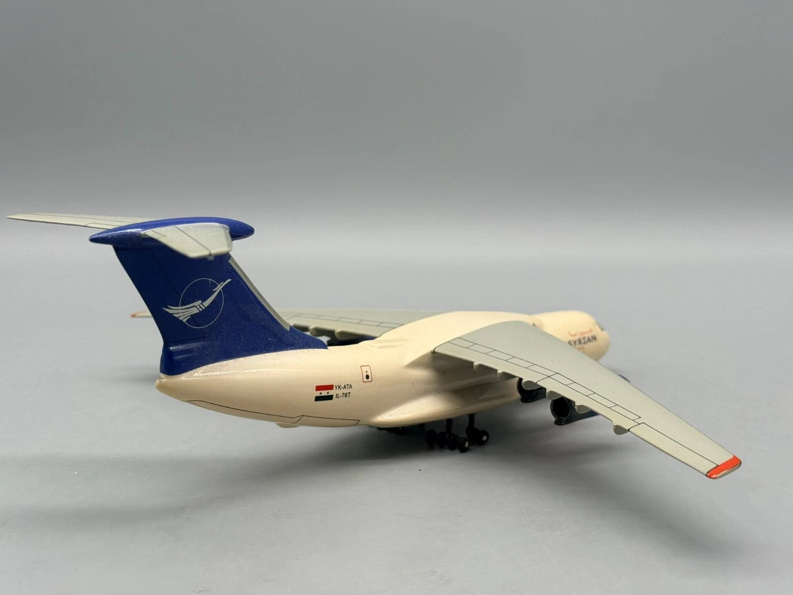 Modellflugzeug 1:400 UNBEKANNT Ilyushin Il-76 Syrian Air