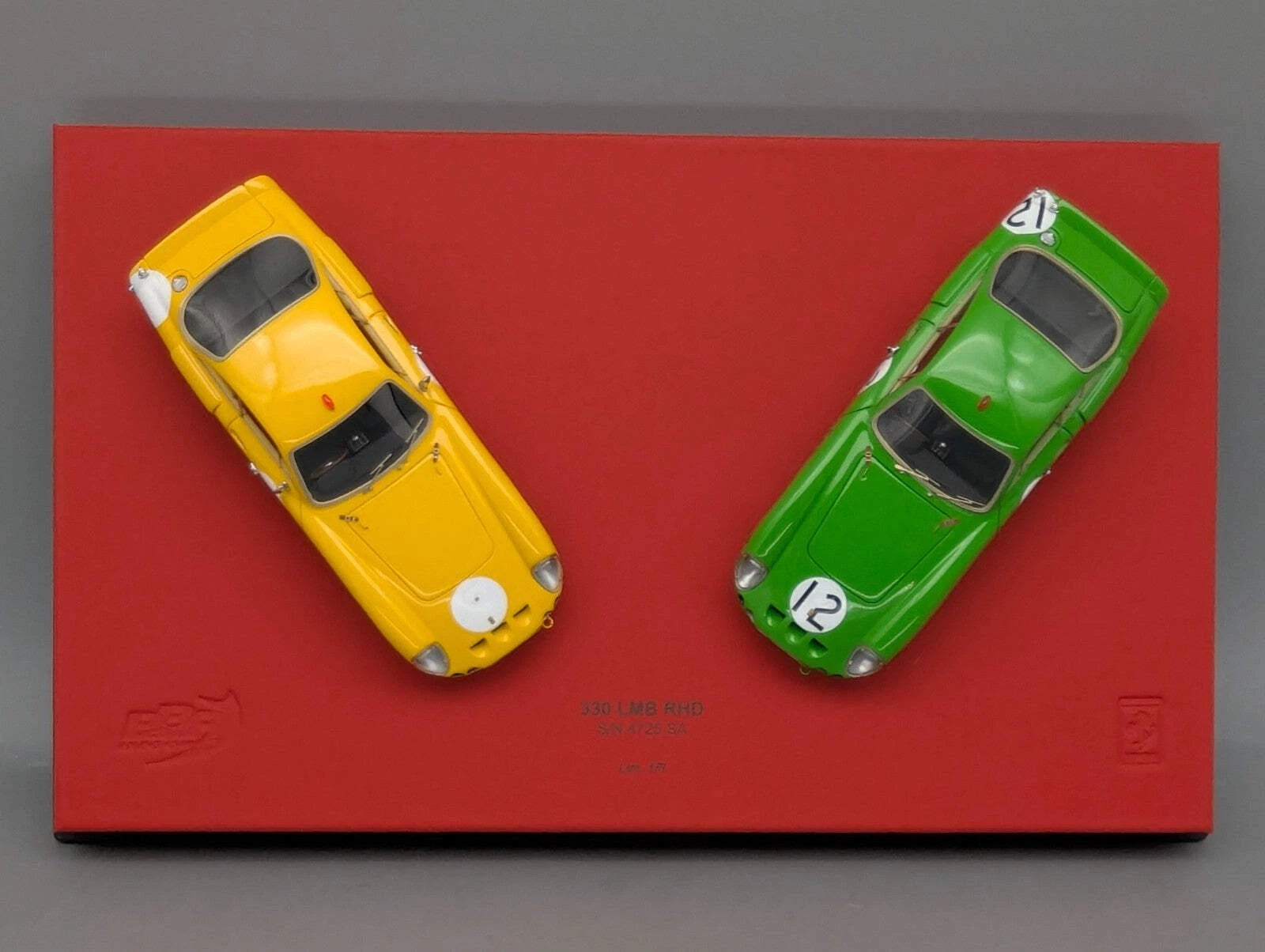 Modellautos 1:43 BBR Ferrari 330 LMB RHD Ltd 01/03 2-tlg Set mit Vitrine und OVP