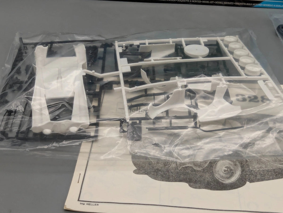 Modellauto Bausatz 1:24 Heller Humbrol 80701 BMW 328 mit OVP