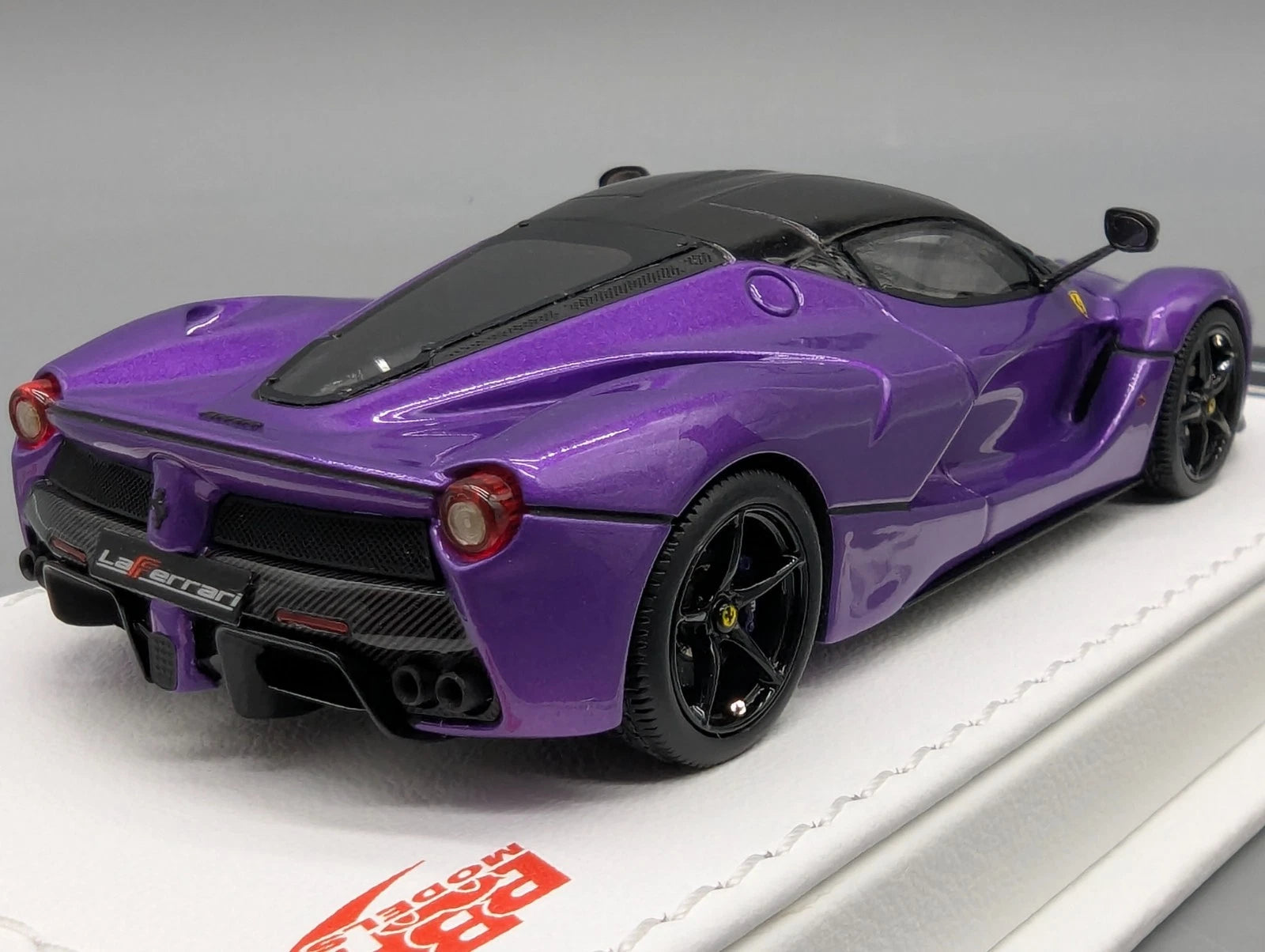 Modellautos 1:43 BBR Executive Ferrari LaFerrari Gloss Mica Violet 22/35 OVP