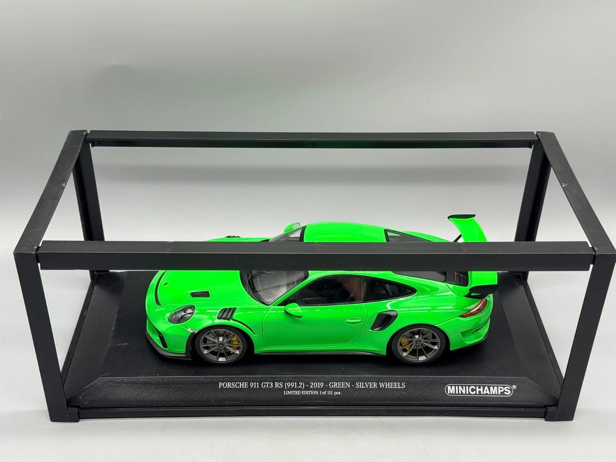 Modellautos 1:18 Minichamps Porsche 911 GT3 RS 991.2 2019 1 of 111pcs mit OVP
