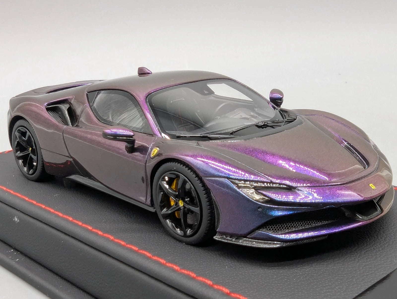 Modellautos 1:43 BBR Executive Ferrari SF90 Stradale Chameleon 22/30 OVP