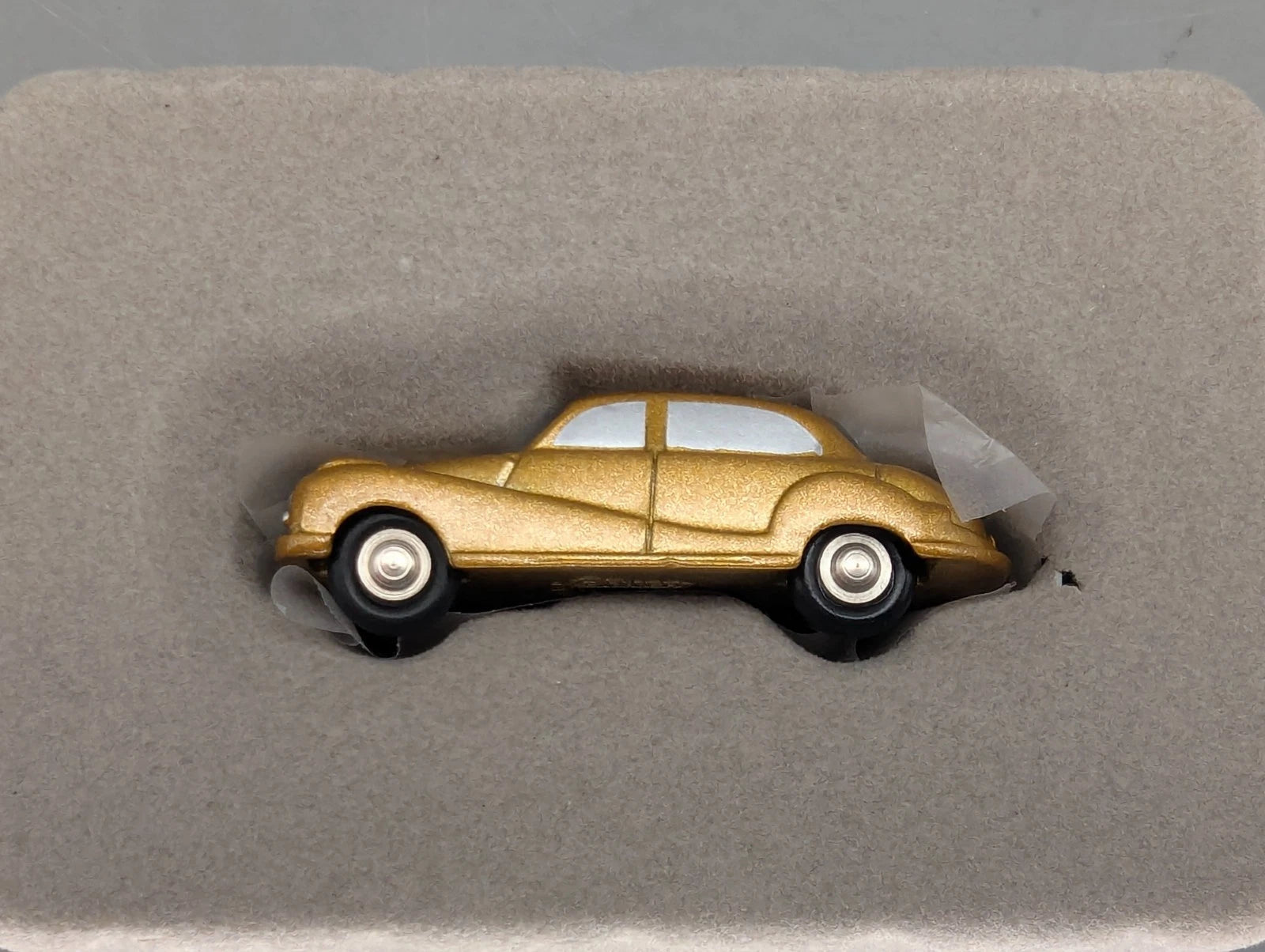Modellautos 1:90 Schuco Piccolo BMW 502 Weihnachten 2020 in OVP