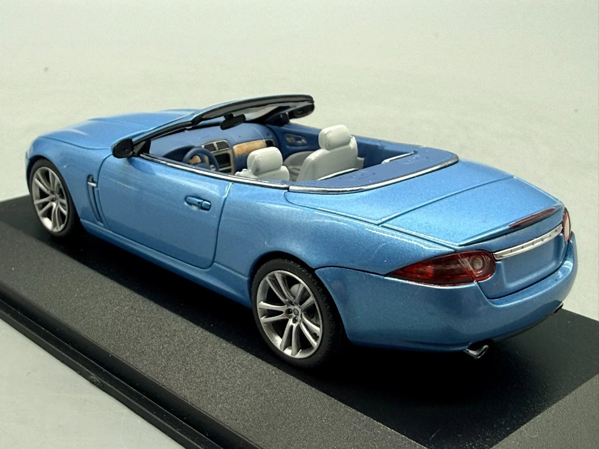 Modellautos 1:43 Minichamps Jaguar XK Cabriolet mit OVP