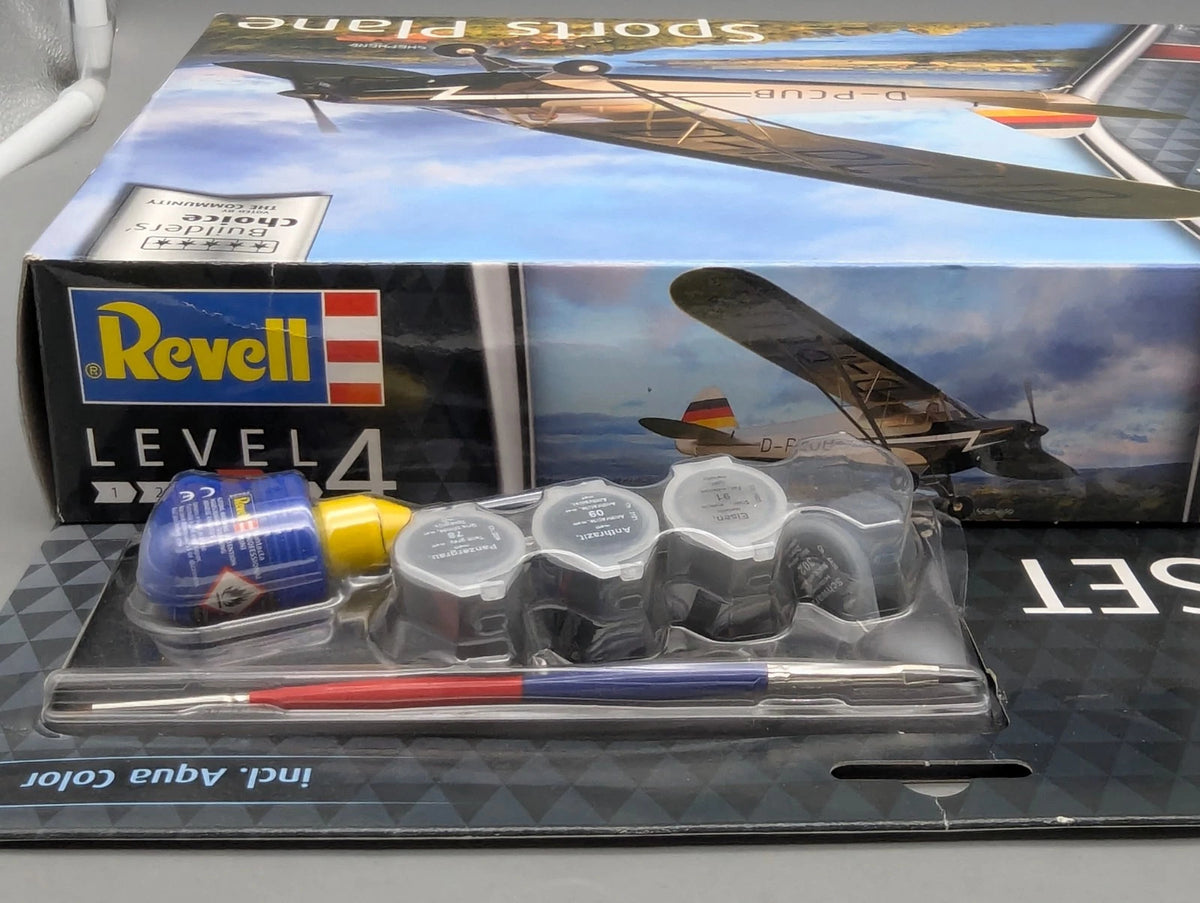 Flugzeug Modell Bausatz 1:32 Revell 03835 Sports Plane mit Farben mit OVP