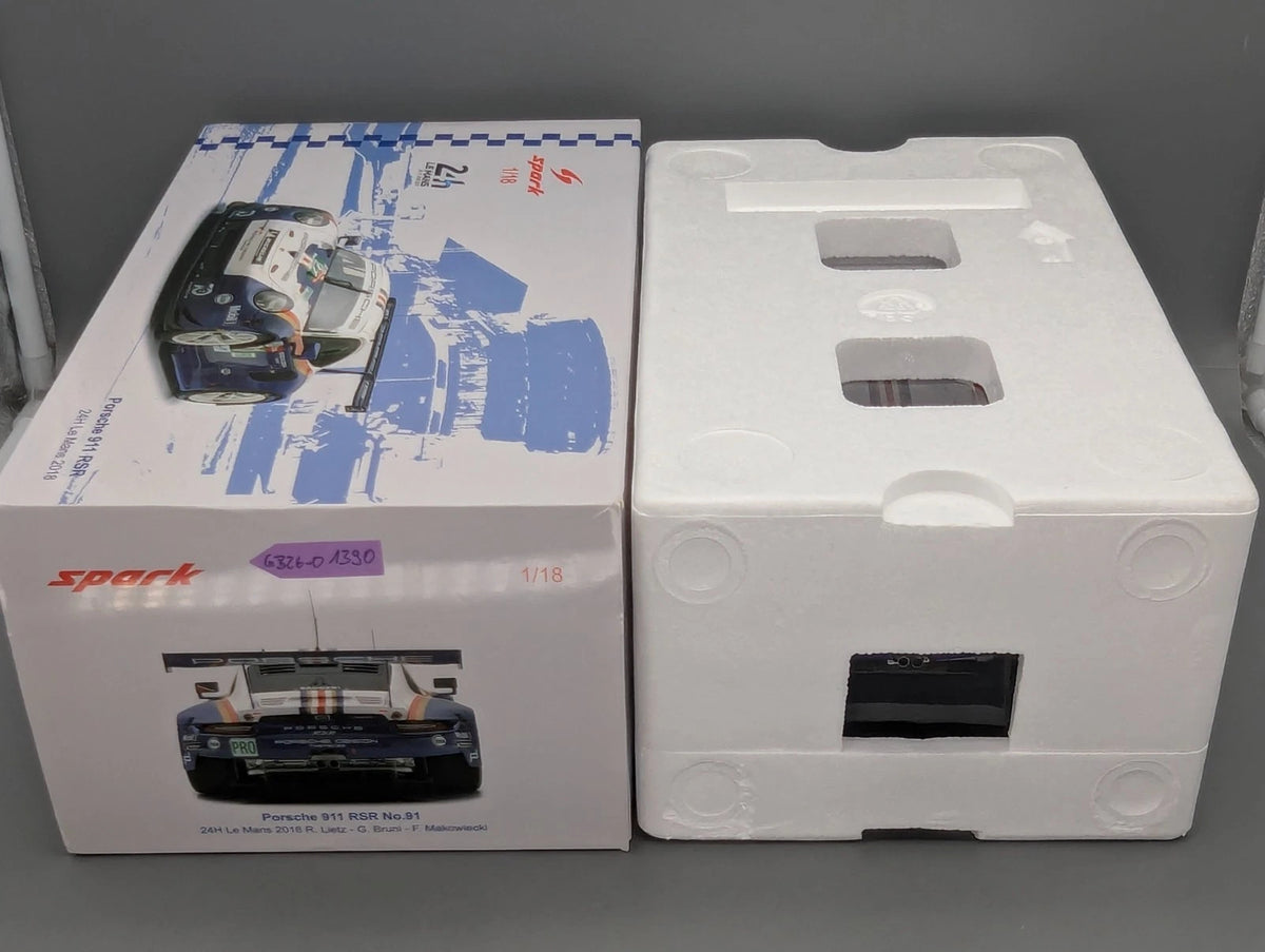 Modellautos 1:18 Spark 18S392 Porsche 911 RSR 24h Le Mans 2018 #91 Lietz uA OVP