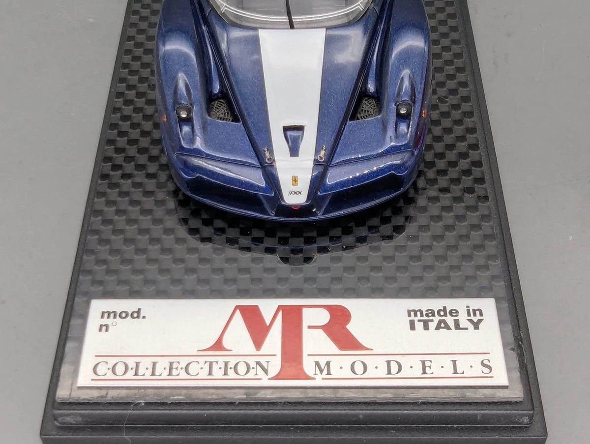 Modellautos 1:43 MR Ferrari FXX mit Open Engine Funktion Bosica Motor mit OVP