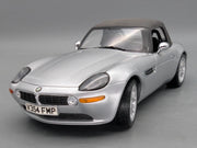Modellautos 1:18 Kyosho BMW Z8 James Bond 007 Edition 1999 Silber mit OVP