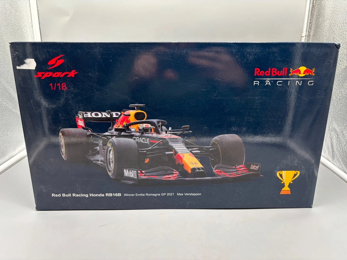 Modellautos 1:18 Spark Red Bull RB16B Winner Italien 2021 #33 M. Verstappen OVP