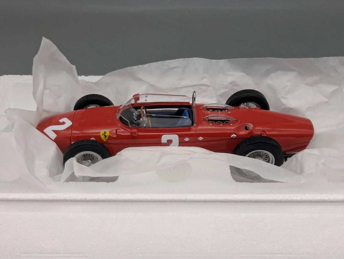 Modellautos 1:18 CMR 166 Ferrari Dino 156 Sharknose Weltmeister 1961 #2 Hill OVP