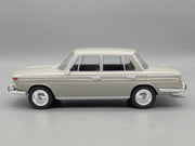 Modellautos 1:18 MCG Modelcar Group BMW 2000 Ti Grau mit OVP