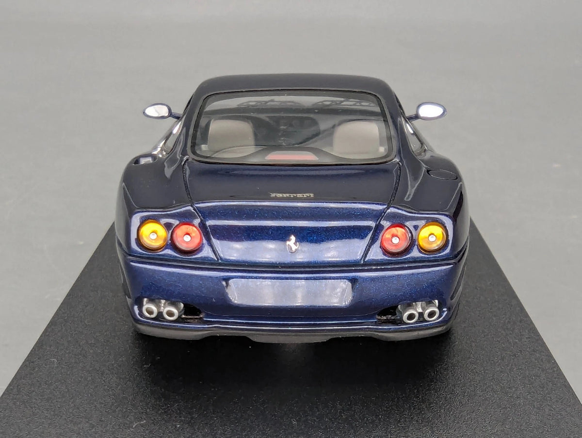Modellautos 1:43 BBR Ferrari 550 Maranello 1996 Blau Met. mit Vitrine + OVP