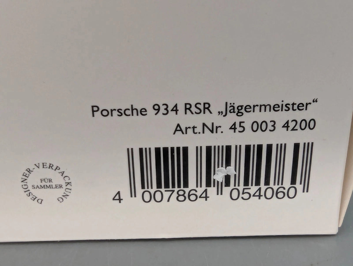 Modellautos 1:18 Schuco Porsche 934 RSR Jägermeister Max und Moritz #24 mit OVP