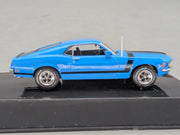 Modellautos 1:43 Ixo Ford Mustang Boss 302 1970 mit Vitrine