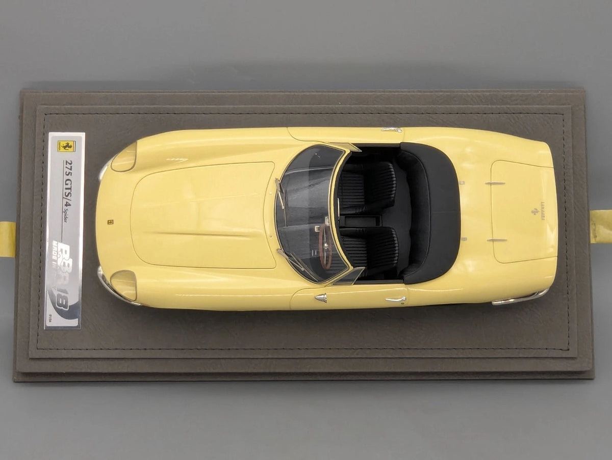 Modellautos 1:18 BBR Ferrari 275 GTS/4 Spider 01/54 Sun Yellow Vitrine und OVP