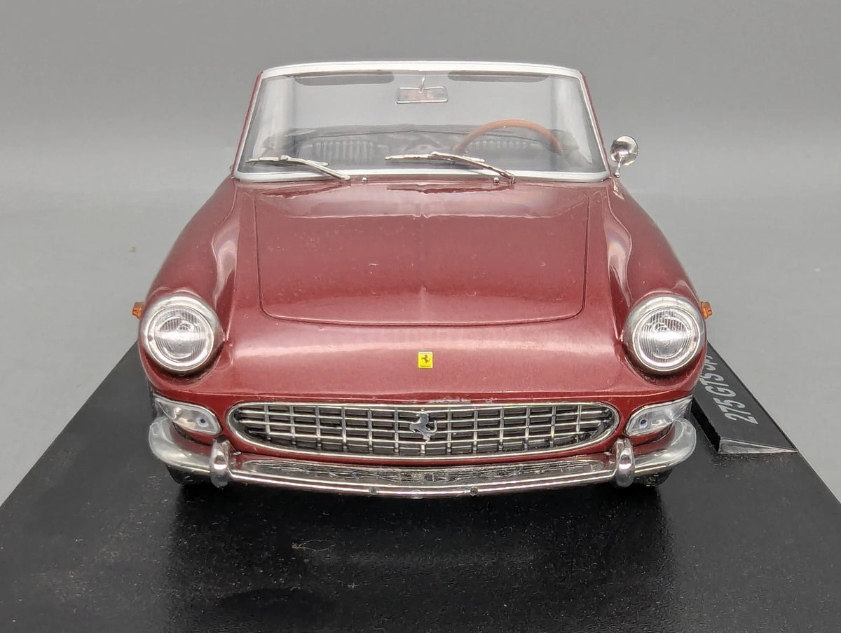Modellautos 1:18 KK-Scale Ferrari 275 GTS Spyder 1064 Rot mit OVP
