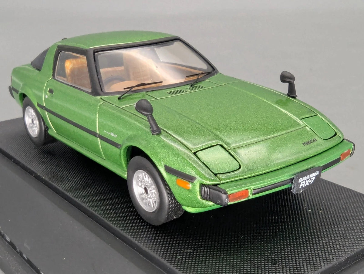Modellautos 1:43 MMP Mazda Savanna RX-7 1978 Grün Metallic mit Vitrine