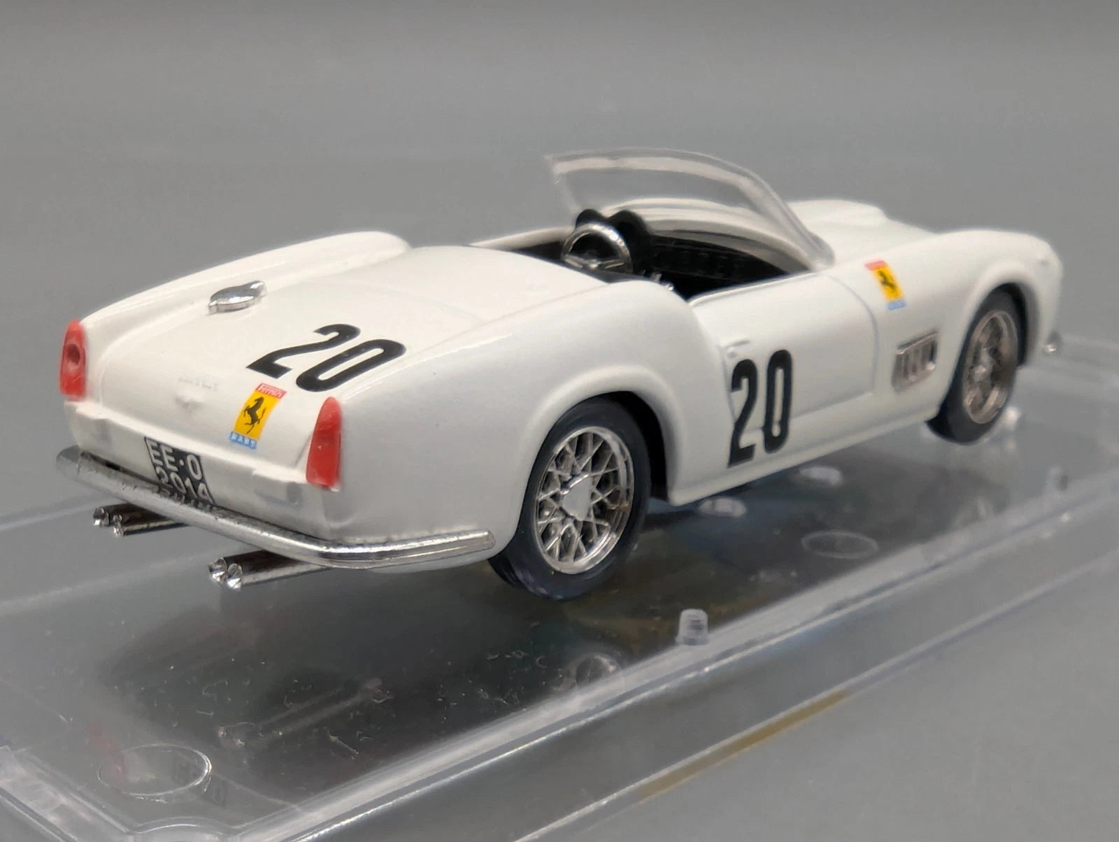Modellautos 1:43 Vitesse Ferrari 250 Spyder California 24h Le Mans 1960 #20 OVP