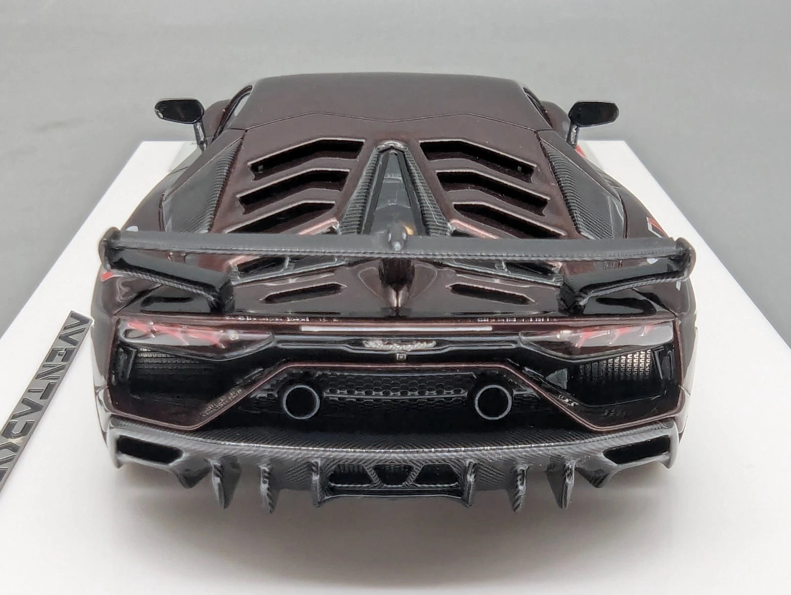 Eidolon Make Up 1:43 Lamborghini Aventador SVJ 2018 Marrone Eklip. Ltd 38/50 OVP