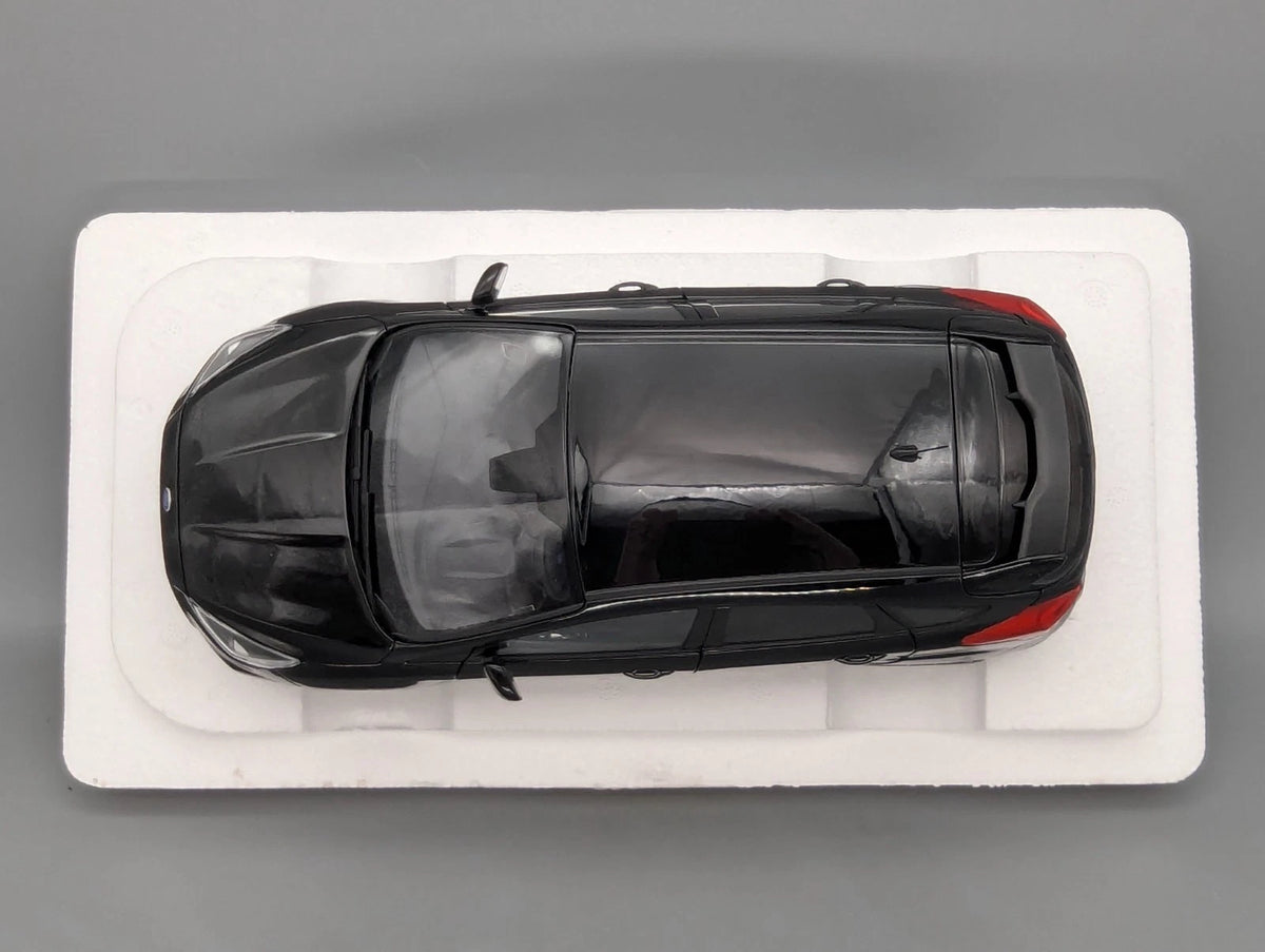 Modellautos 1:18 AUTOart 72952 Ford Focus RS 2016 Shadow Black mit OVP