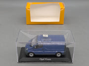 Modellautos 1:43 Minichamps Opel Vivaro Blau mit Dealer OVP