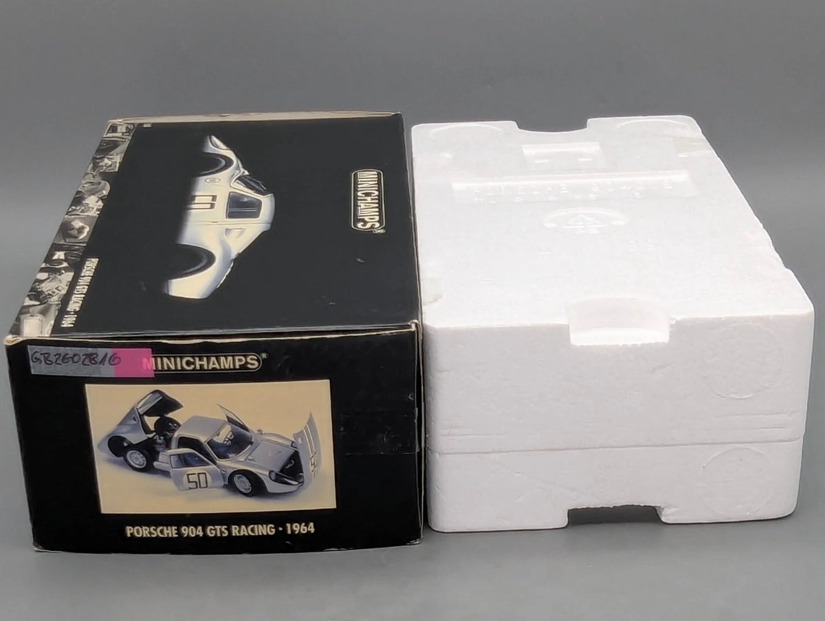 Modellautos 1:18 Minichamps Porsche 904 GTS Racing 1964 #50 OVP