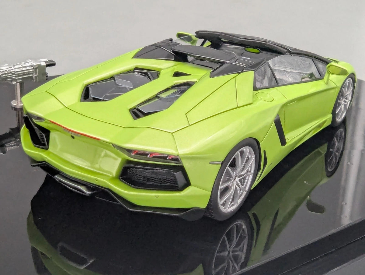 Eidolon Make Up 1:43 Lamborghini Aventador LP700-4 Roadster 2012 Engine Set OVP