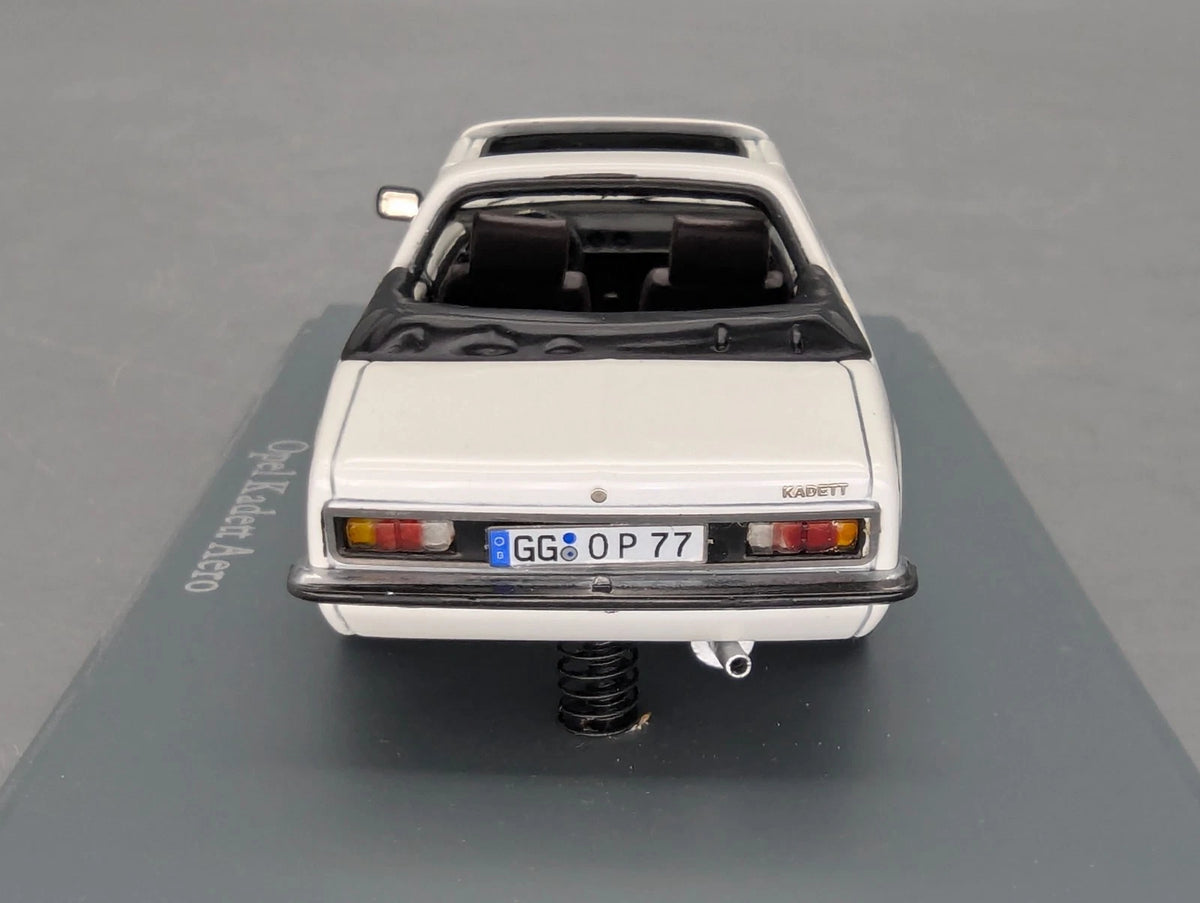Modellautos 1:43 Neo Scale Models Opel Kadett Aero Weiß mit OVP