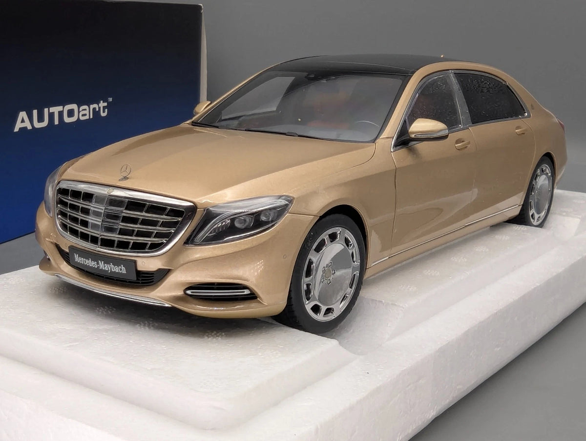 Modellautos 1:18 AUTOart Mercedes Benz Maybach S600 S-Klasse Light Gold mit OVP